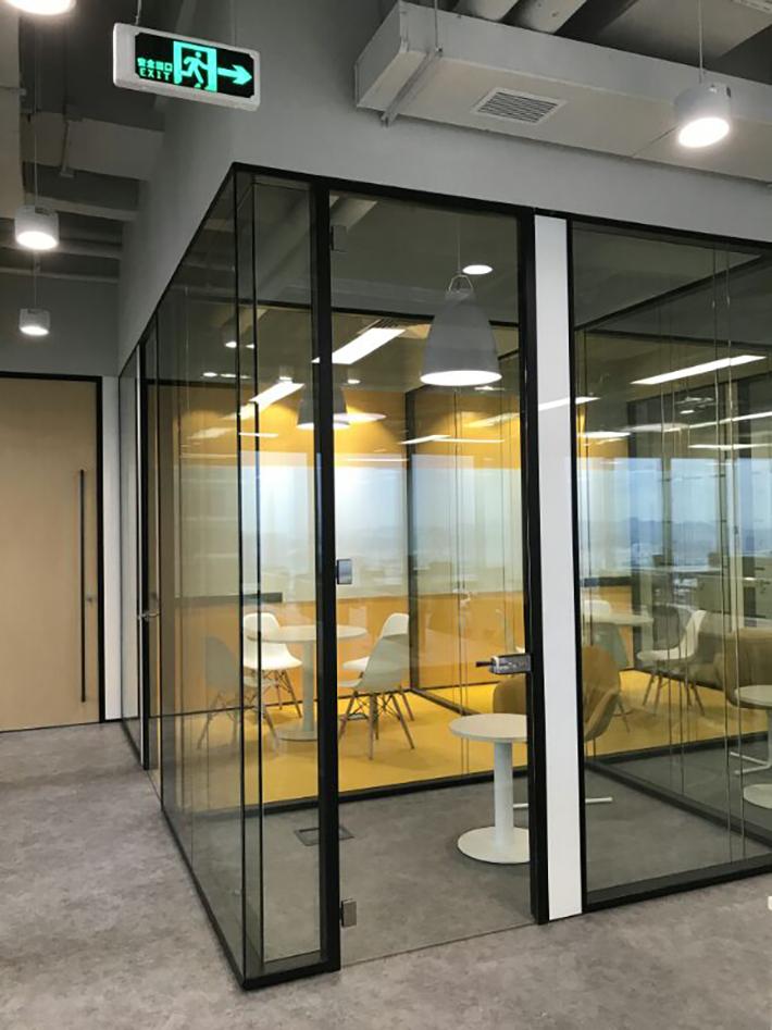 glass partition