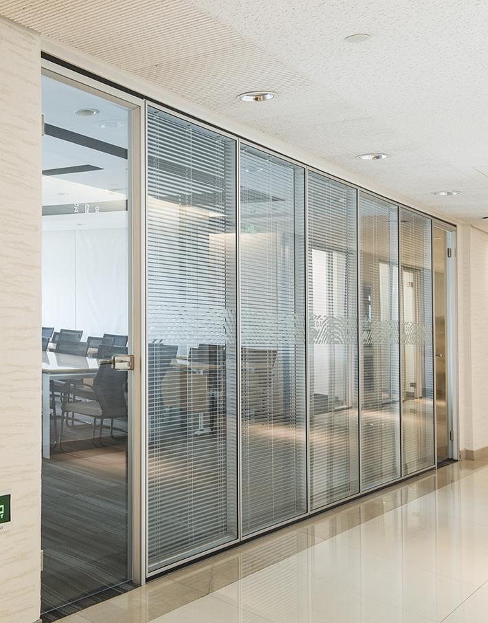 glass partition