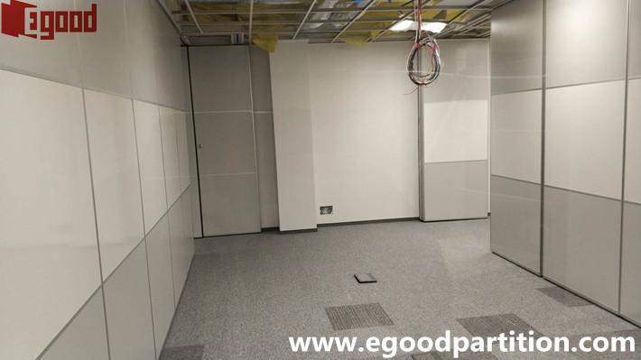 operable wall with white board finish, folding door partition white board